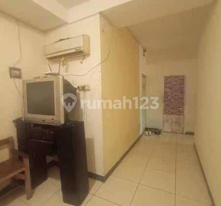 Cosmos, Kedoya, Jakarta Barat