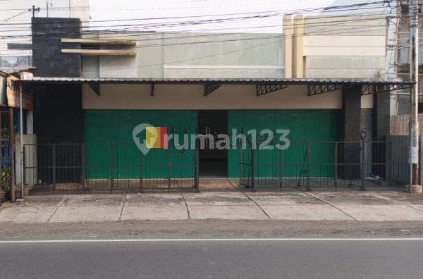 Bangunan untuk usaha di Kartosuro Sukoharjo
