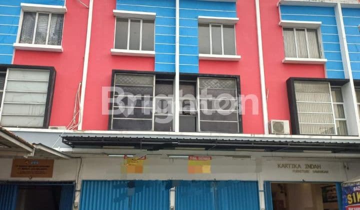 RUKO 3 1/2 STRATEGIS DI SAWANGAN DEPOK