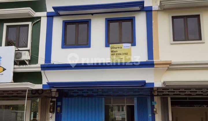 Ruko di Araya Surabaya Timur, 3 Lantai, Cocok untuk usaha / kantor, Lokasi Bagus, Siap Pakai