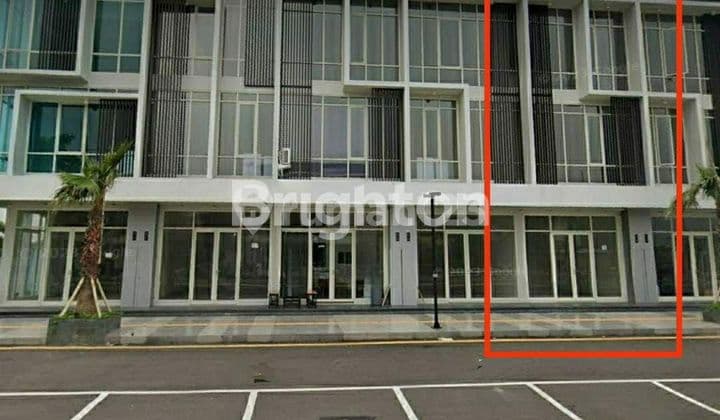 Shop House Prime Location Near City Center in Northwest Boulevard Area