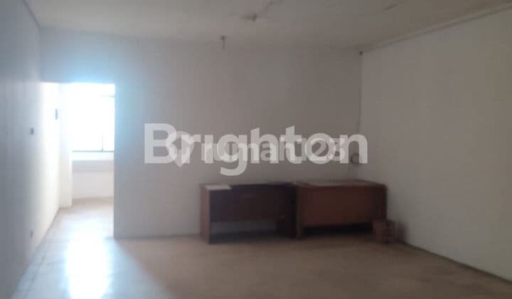 RUKO 3 LANTAI DI DEPOK