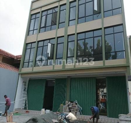 Grand boulevard residence