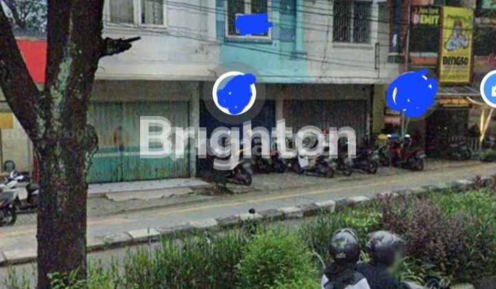 RUKO TENGAH KOTA SOLO STRATEGIS TERLETAK DIPINGGIR JALAN RAYA COCOK BUAT USAHA DEKAT SOLO SAFARI