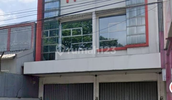 Two-story Shop House in Salatiga