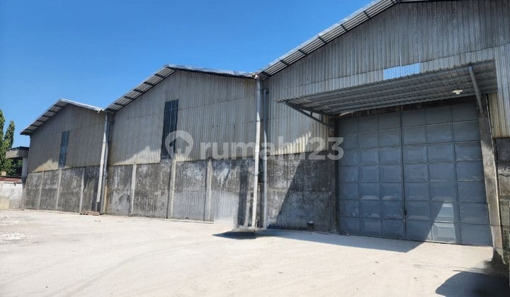 Gudang Raya Sukomulyo. Manyar Gresik. Dekat pelabuhan