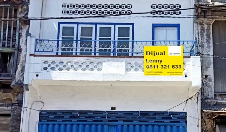 Ruko di Jl.Bunguran Surabaya Utara, 3 Lantai, Area Komersil untuk Perdagangan, Dekat Pelabuhan - LM -