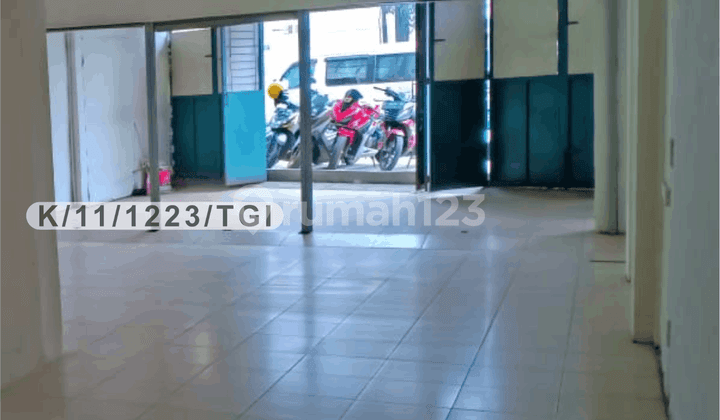 Ruang Usaha Strategis Di Jalan Raya Kopo Bandung