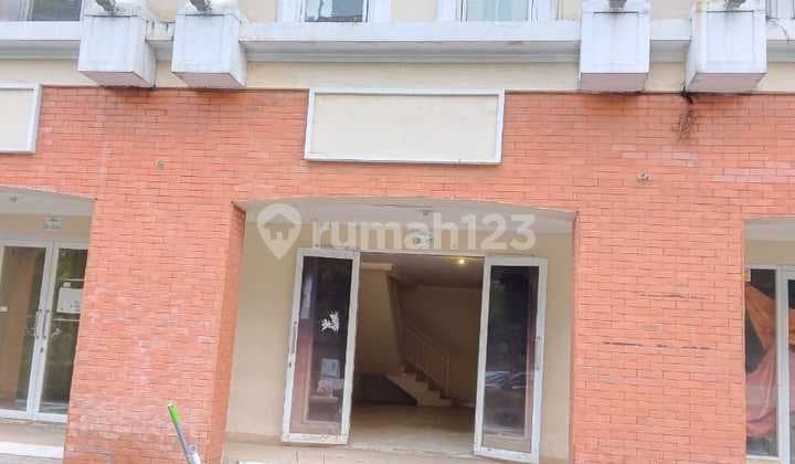 Ruko Bagus 3 Lantai Siap Pakai di Jababeka, Cikarang