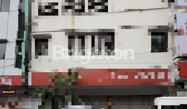 RUKO SERBA GUNA SIAP PAKAI! KONDISI TERAWAT DAN BAGUS! LEBAR DEPAN 14M SANGAT ISTIMEWA! COCOK UTK KANTOR DAN USAHA APA SAJA! JALAN UTAMA, ROW JALAN 6 MOBIL PAPASAN!!