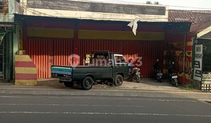 Ruang Usaha Kawasan Bisnis Di Jalan Bantul