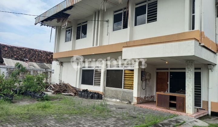 Gudang dan Kantor Banting Harga