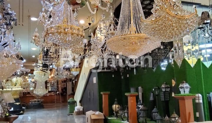 3.5-STORY SHOPHOUSE, MAIN ROAD MANYAR