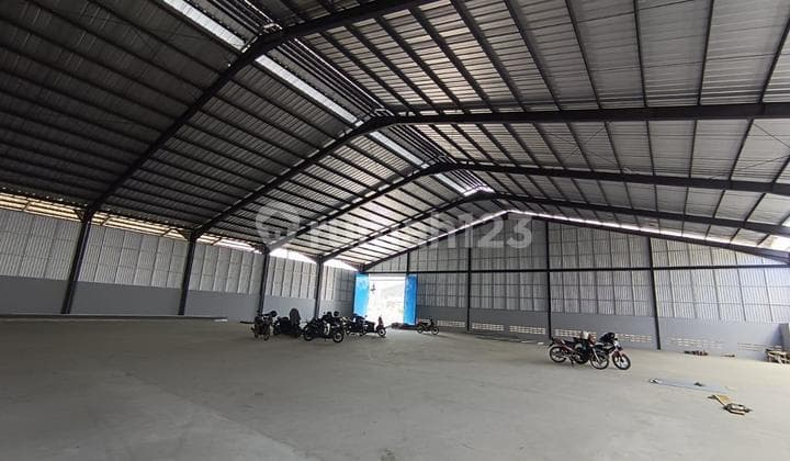 4 Unit Gudang Bagus Siap Pakai Di Semarang Barat