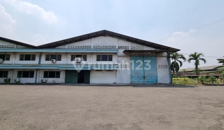 Warehouse of the Former Raya Bicycle Factory, Wringin Anom, Gresik