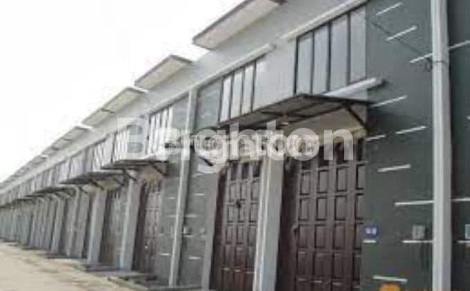 GUDANG DI PUSAT PERGUDANGAN MODERN PRAMBANAN BIZLAND, CERME - GRESIK