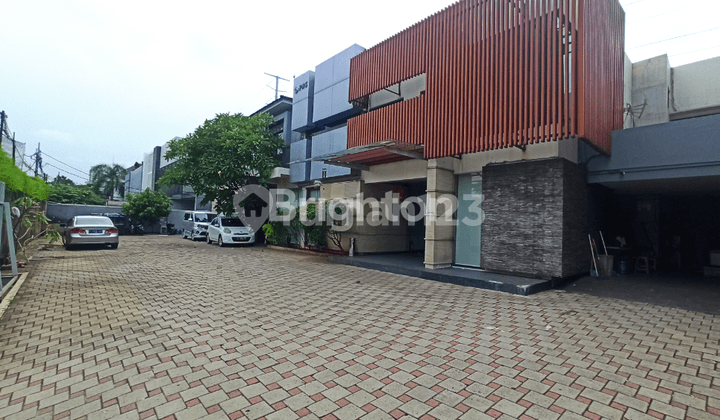 GEDUNG KANTOR 2 LANTAI KEBAYORAN BARU STRATEGIS DEKAT MRT PLAZA SENAYAN