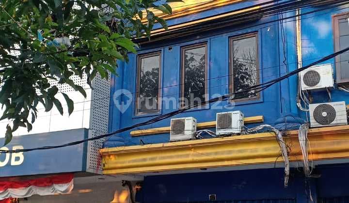 Ruko Perak Timur, Jalan Kembar, Dekat Pelabuhan Perak, Banyak Pertokoan