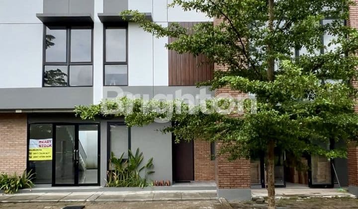 RUKO BARU TIPE SOHO DI DALAM KOMPLEK RUKO COCOK UNTUK INVESTASI BISNIS DI DEKAT BANDARA PALEMBANG.