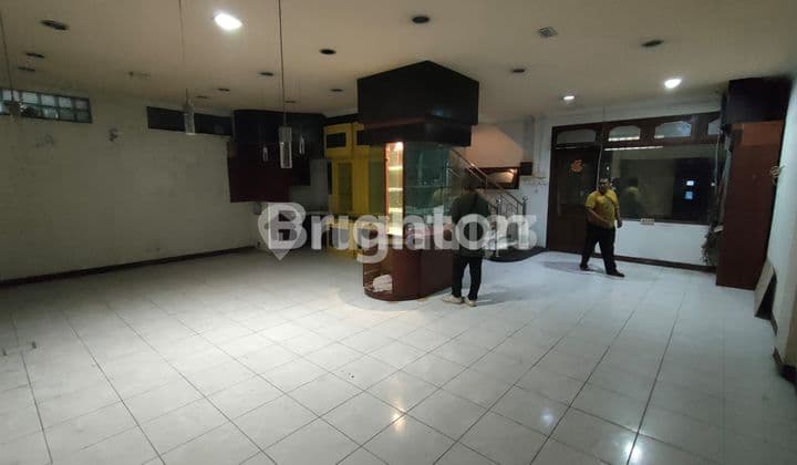 LEGIAN MAIN ROAD SHOP SUITABLE FOR BUSINESS