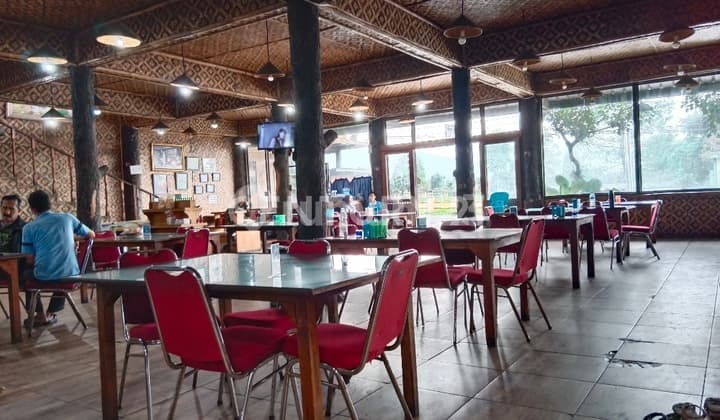 Rumah Makan Aktif Cikole Lembang Bangunan Khas Etnik Sunda