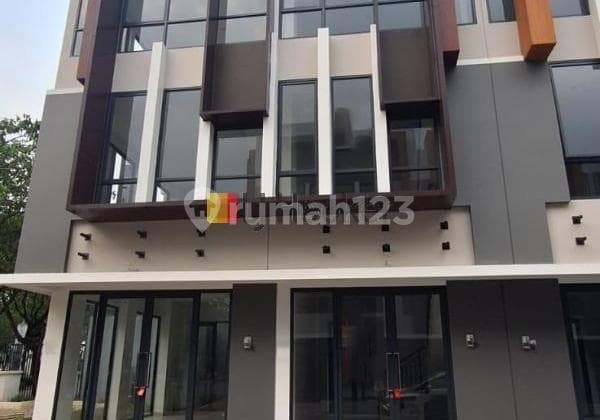 Disewakan Ruko Campton BSD City 3 Lantai Dekat Pasar Modern Intermoda