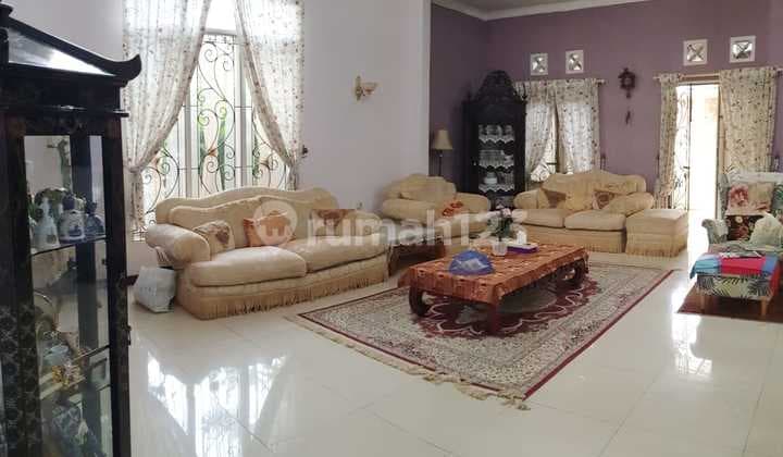 Dijual Rumah Mewah di Setraduta Bandung