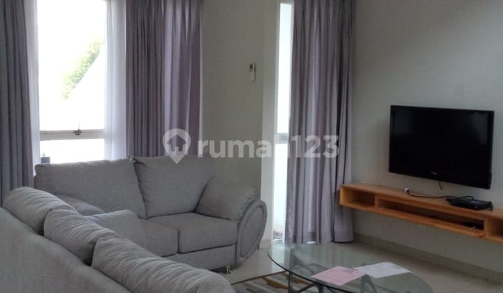 Rumah cantik full furnish, asri, aman, dekat pusat perbelanjaan/RS/ Binus dll