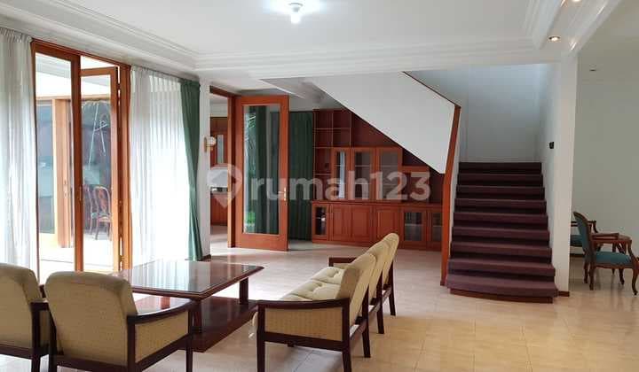 Rumah Setraduta Bagus Terawat Sekali