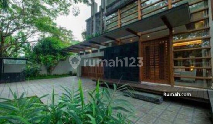 Rumah Mewah Brand New Taman Golf Lippo Karawaci