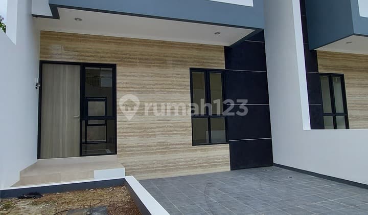 Rumah Baru Moderen Di Budiluhur Belakang Setraduta Dekat Sarijadi