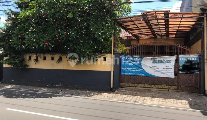 Rumah Pinggir Jalan, Sangat Strategis, Dekat Toll, Minimart, Pemberhentian TransJakarata. Cocok Untuk Hunian/usaha/kantor. Lokasi: Jl. Saidi Raya, Petukangan.