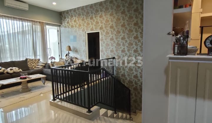 Rumah Minimalis Tengah Kota Semarang Dekat Tol Dekat Akpol Dekat Sekolah Internasional Siap Pakai Dijual di Graha Candi Golf Jangli Candisari Semarang Atas