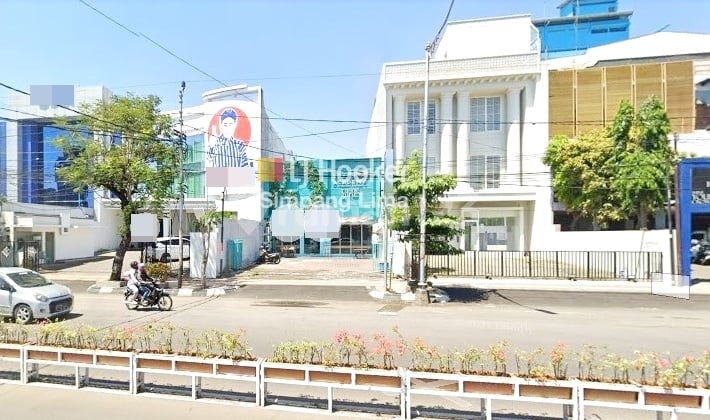 Gedung Strategis jalan Pandanaran Pusat Kota Semarang