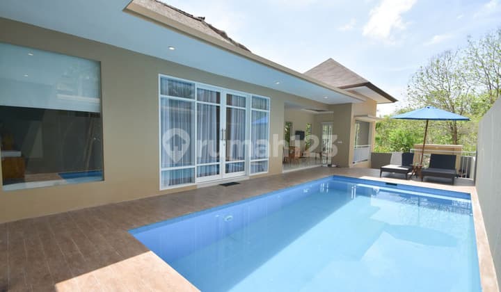 Rumah Cantik di Nusa Dua, di Area Wisata dekat ke Pantai Pandawa