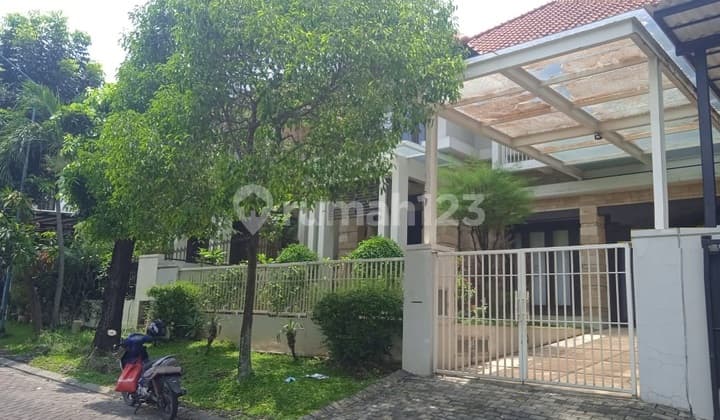 Rumah Full Furnish Dijual di Graha Family, Surabaya
