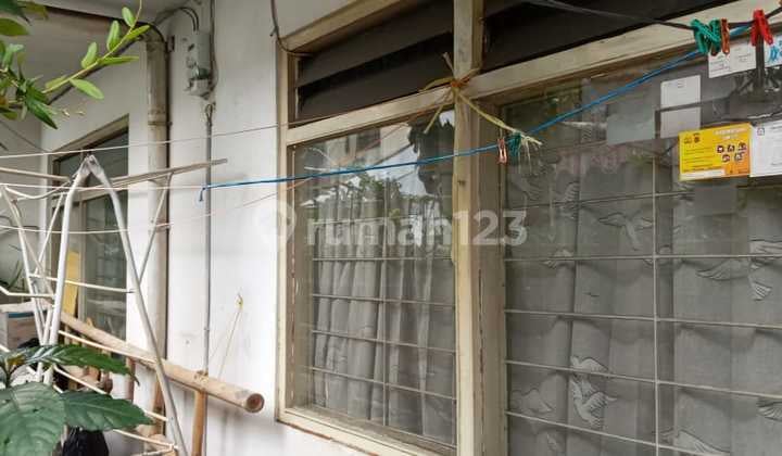 Rumah masuk gang, dekat Astanaanyar, Sudirman Rumah masuk gang, dekat Astanaanyar, Sudirman