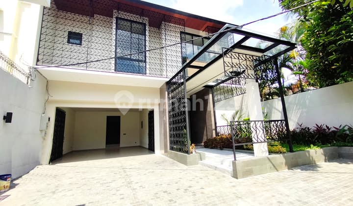 FOR SALE KEMANG BRAND NEW HOUSE SOLID 2022 LUXURIOUS BUILDING 2 STORAGE