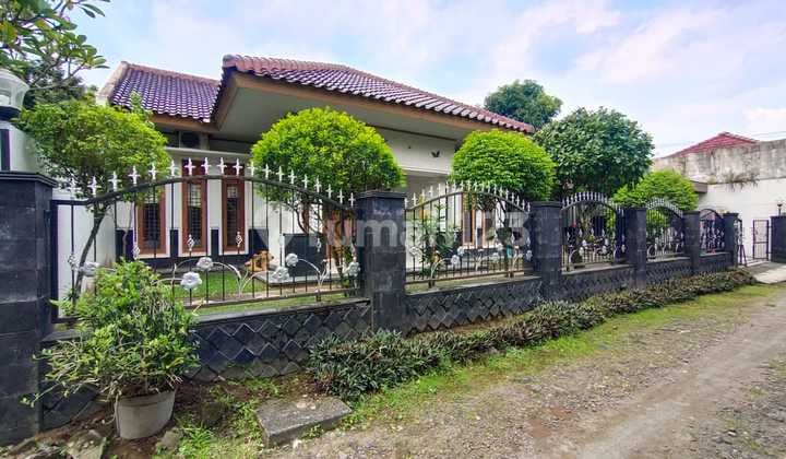 RUMAH ELEGAN DI JALAN KALIURANG KM. 6