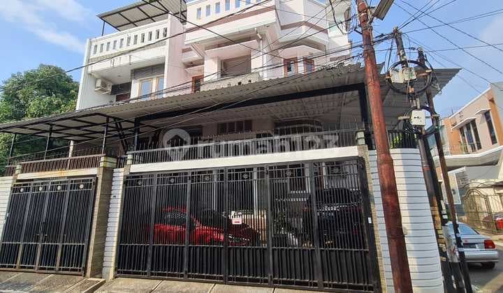 Rumah mewah siap huni di Puri Indah Jakarta Barat