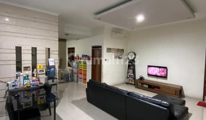 Rumah Bagus Cantik harga 1,7 Milyar di Taman Holis Indah THI 1 Bandung