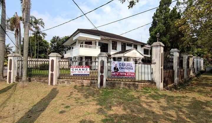 Taman Kencana House near Jl Raya Pajajaran and Jagorawi Toll Road.