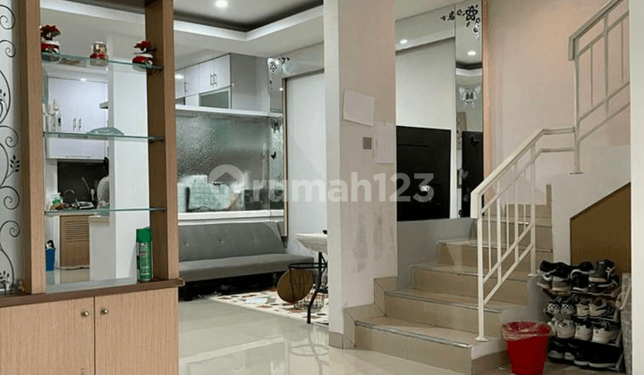 Di jual rumah duta garden, kondisi siap huni