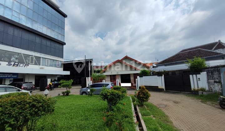 Dijual Rumah Daerah Halmahera Strategis Untuk Usaha