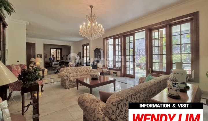 FOR SALE HOUSE at Jl MARTIMBANG, KEBAYORAN BARU, SOUTH JAKARTA (VERY RARE)