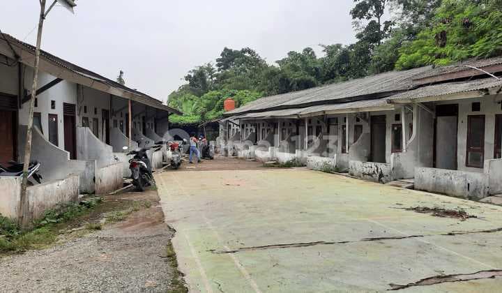 Turun Harga Dijual Hitung Tanah Saja... 31 Kontrakan + 6 Kios di Jl. Raya Jonggol