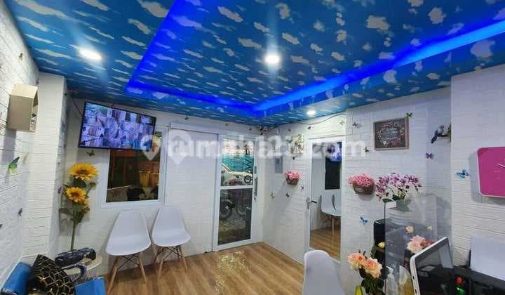 Rumah Kost, Strategis