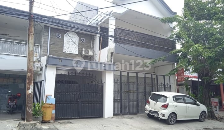 2-story House for Rent in Dukuh Kupang, Surabaya