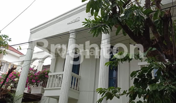 affordable 2-story house for sale, 5 bedrooms, flood-free, near school in Kelapa Gading