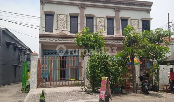 2-Story House For Rent in Manukan Lor, Tandes Surabaya 2-Story House For Rent in Manukan Lor, Tandes Surabaya